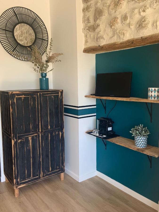 La Bergerie De Cigalon Bed and Breakfast Mouries Εξωτερικό φωτογραφία