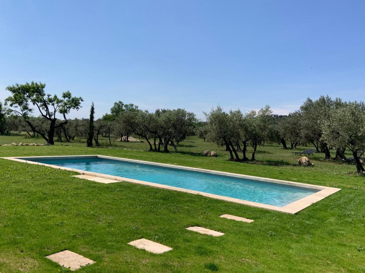 La Bergerie De Cigalon Bed and Breakfast Mouries Εξωτερικό φωτογραφία