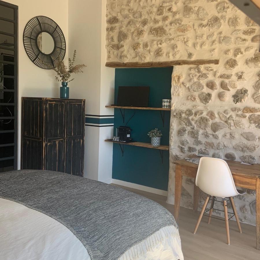 La Bergerie De Cigalon Bed and Breakfast Mouries Εξωτερικό φωτογραφία