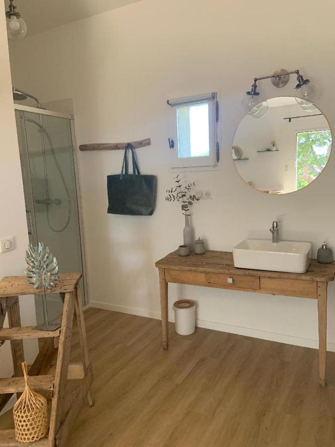 La Bergerie De Cigalon Bed and Breakfast Mouries Εξωτερικό φωτογραφία