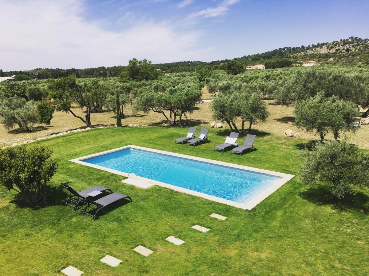 La Bergerie De Cigalon Bed and Breakfast Mouries Εξωτερικό φωτογραφία